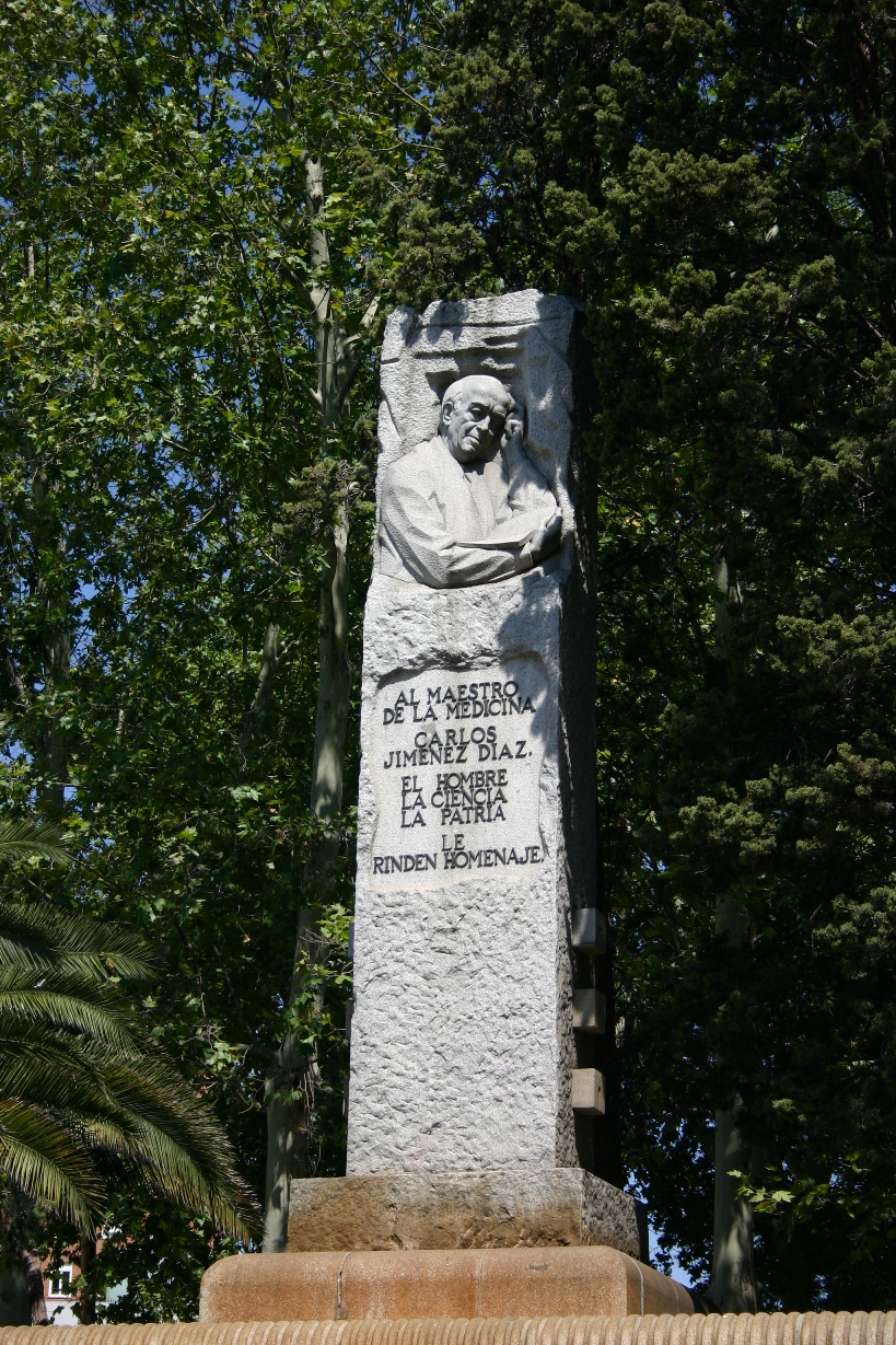 Carlos Jiménez Diaz monument, Madrid - 02.JPG